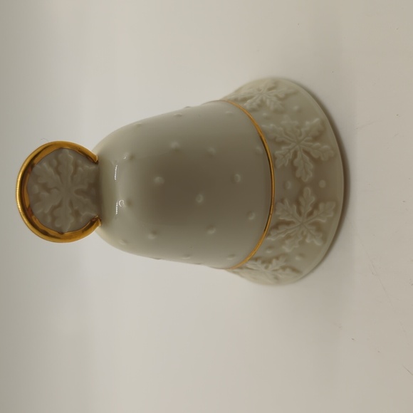 Vintage Lenox Bell Porcelain White Gold Handcrafted Bell Snowflakes - Picture 1 of 2